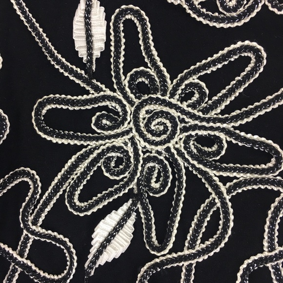Lauren Michelle Blouse Top Women’s  Size Small Embroidered Black 3/4 Sleeves - Picture 10 of 16